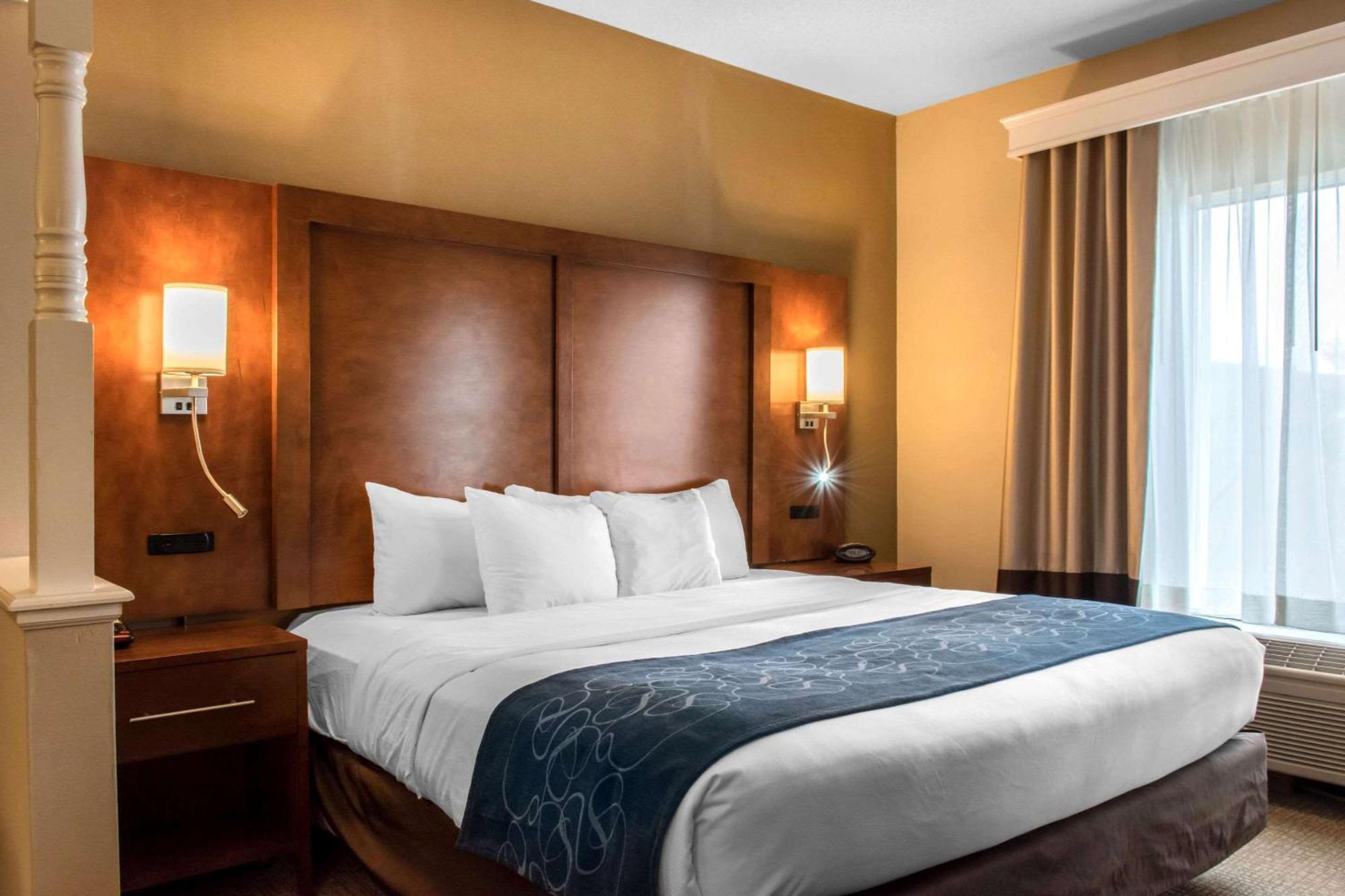 คอมฟอร์ต สวีท สแครนตัน เนียร์ มอนเทจ เมาน์เท็น Hotel ภายนอก รูปภาพ