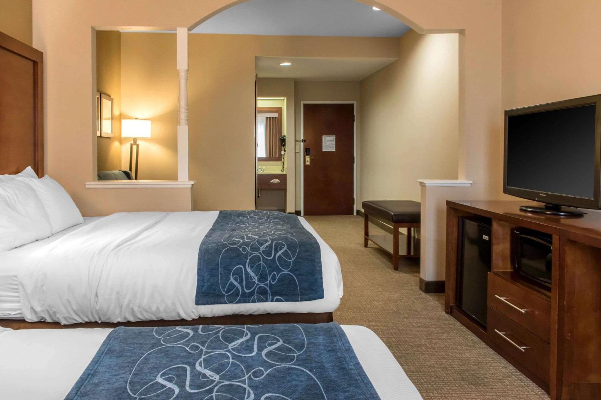 คอมฟอร์ต สวีท สแครนตัน เนียร์ มอนเทจ เมาน์เท็น Hotel ภายนอก รูปภาพ